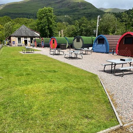 Blackwater Glamping Pods Кинлохливен Экстерьер фото